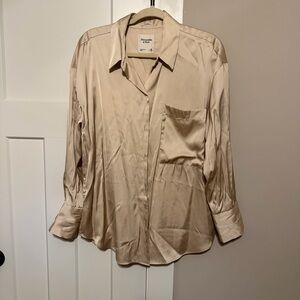 Abercrombie & Fitch Oversized Satin Button-Up Blouse